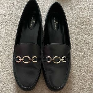 ***Only worn once*** Black leather Bandolino’s from Macy’s. Perfect condition